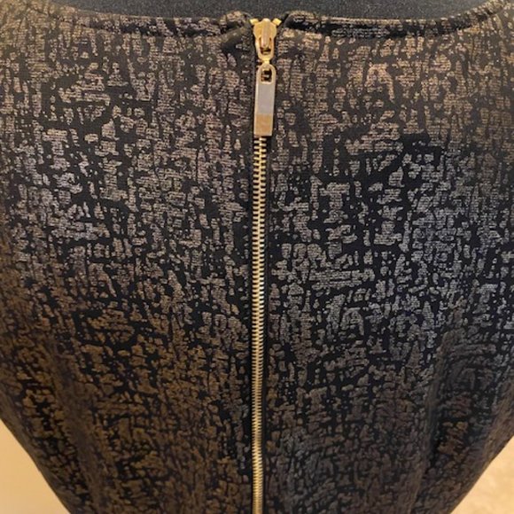 ALFANI WOMEN'S 2X NYE OR DRESSY GOLD AND BLACK TOP w/PEPLUM - Picture 4 of 8